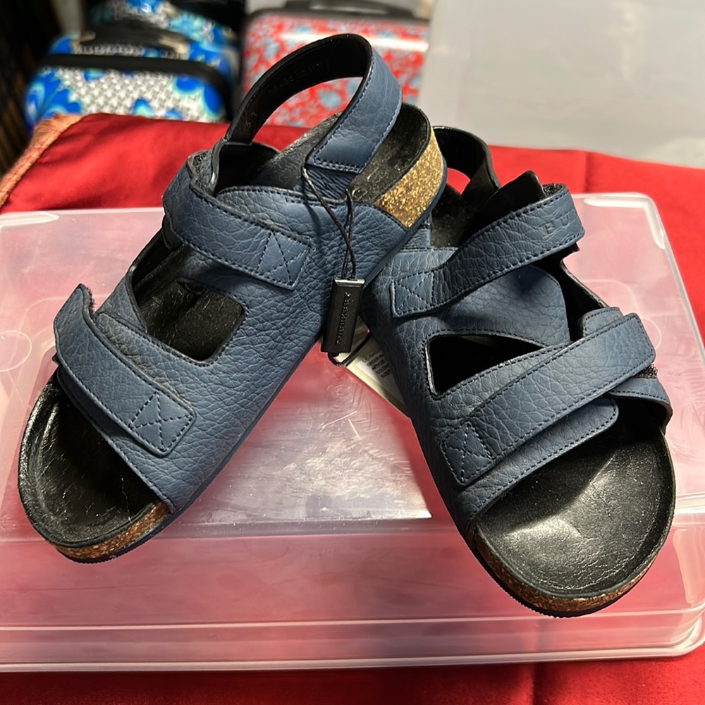 Kids Burberry Rango sandal brand new with tag size 31